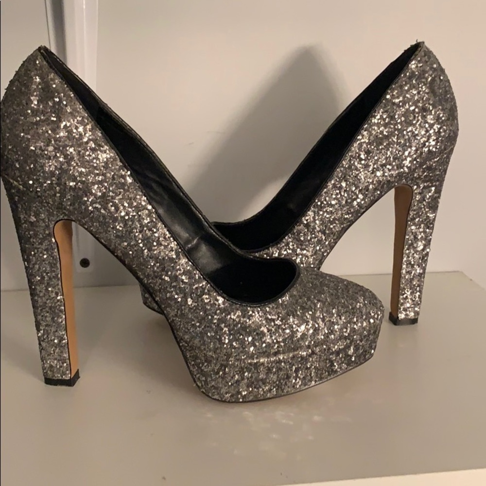 Sparkly heels!